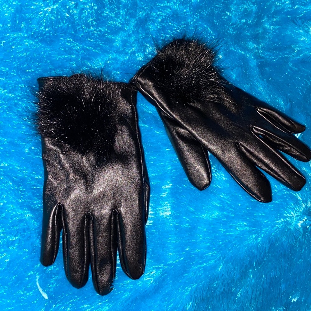 Black faux leather girls gloves S-M